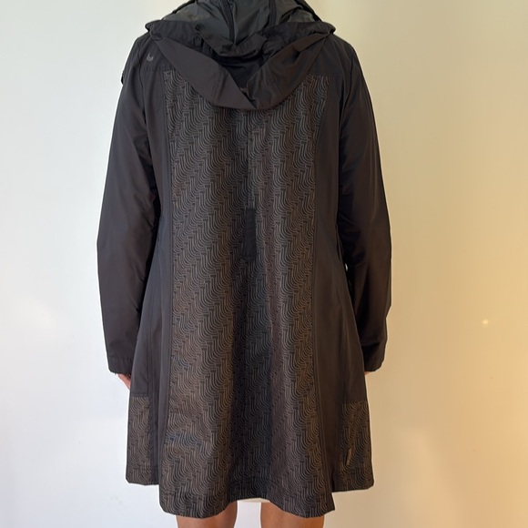 Lole Black Ski & Snow Jacket for Women - Picture 2 of 5